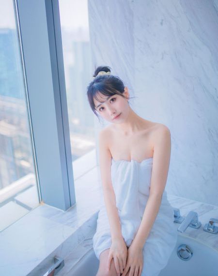 欧美在车上吻戏_HD影视在线观看